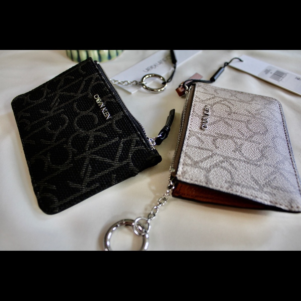 CALVIN KLEIN SMALL CARD CASE- sold